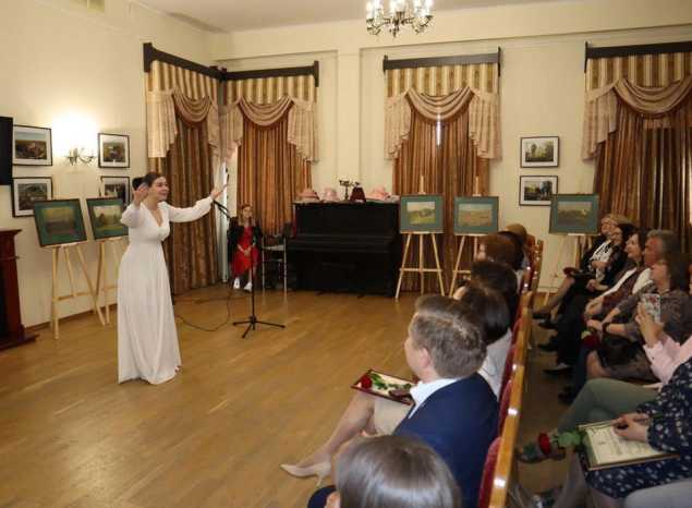 Евгения Тарасова выступила в литературном музее